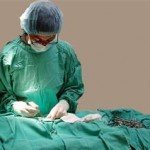 women vet surgery